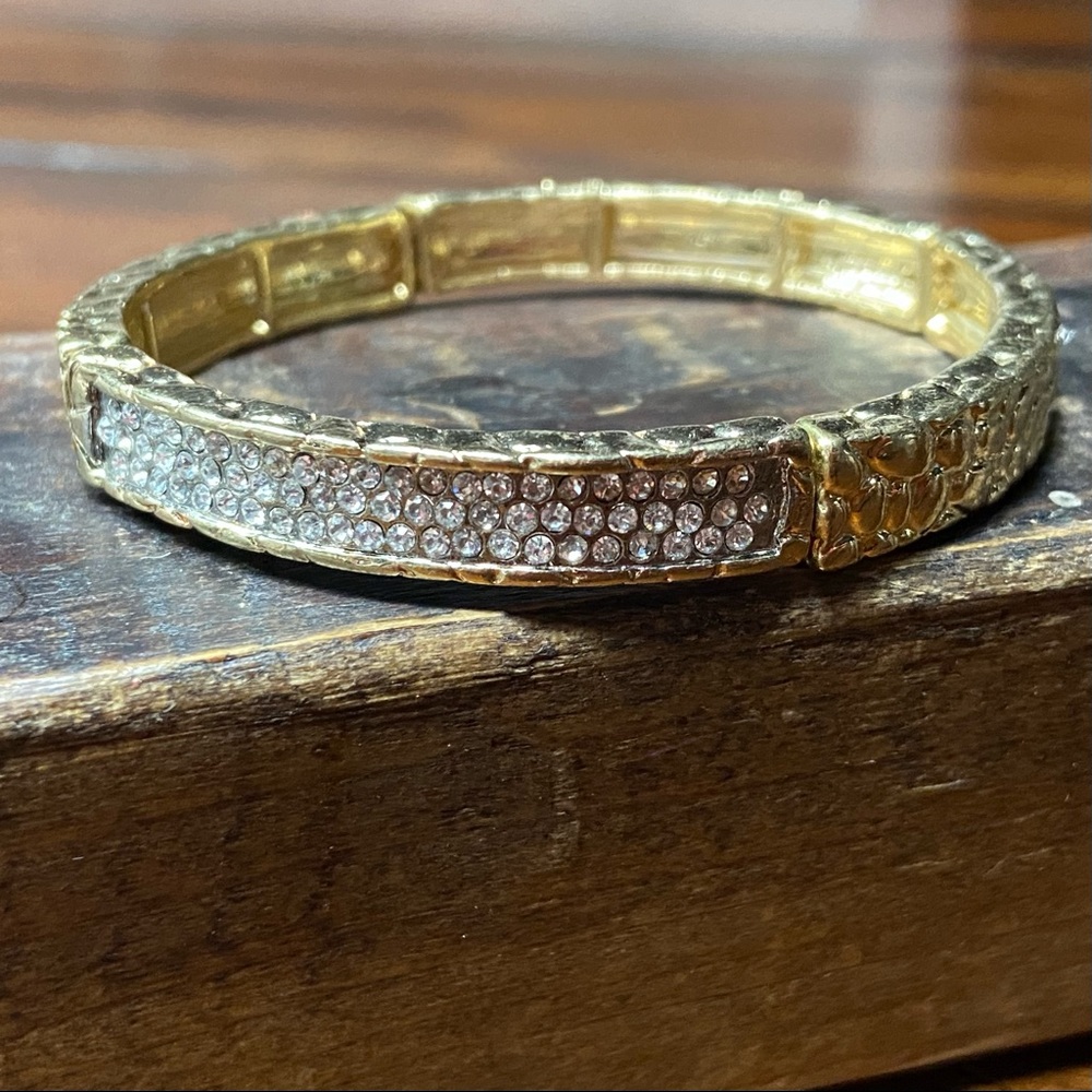 Vintage Gold Tone Stretch Bracelet with Clear Rhinestone